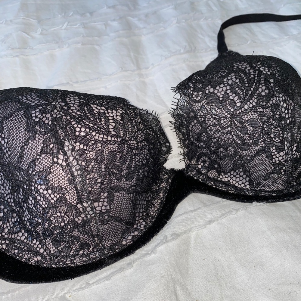 Lace bra - Picture 2 of 5